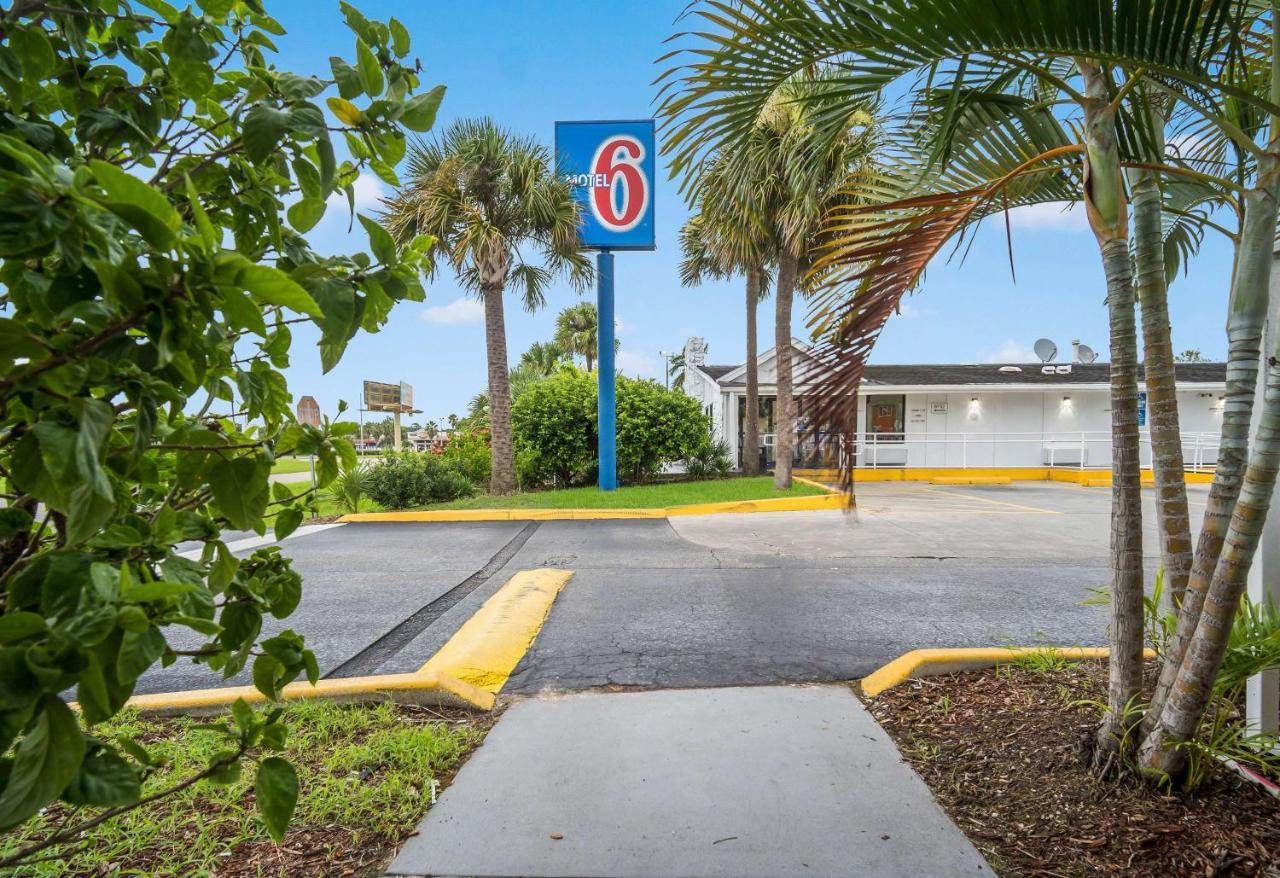 Motel 6-Fort Myers, Fl North Fort Myers Exterior photo