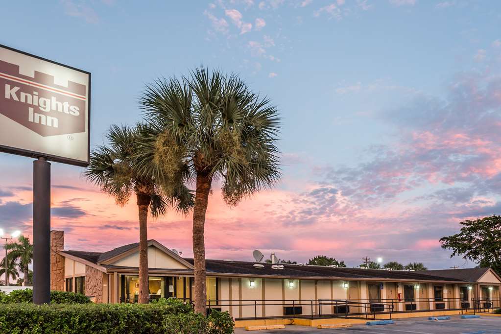 Motel 6-Fort Myers, Fl North Fort Myers Exterior photo